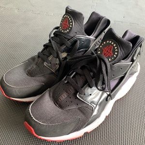 Nike Air Huarache Size 13